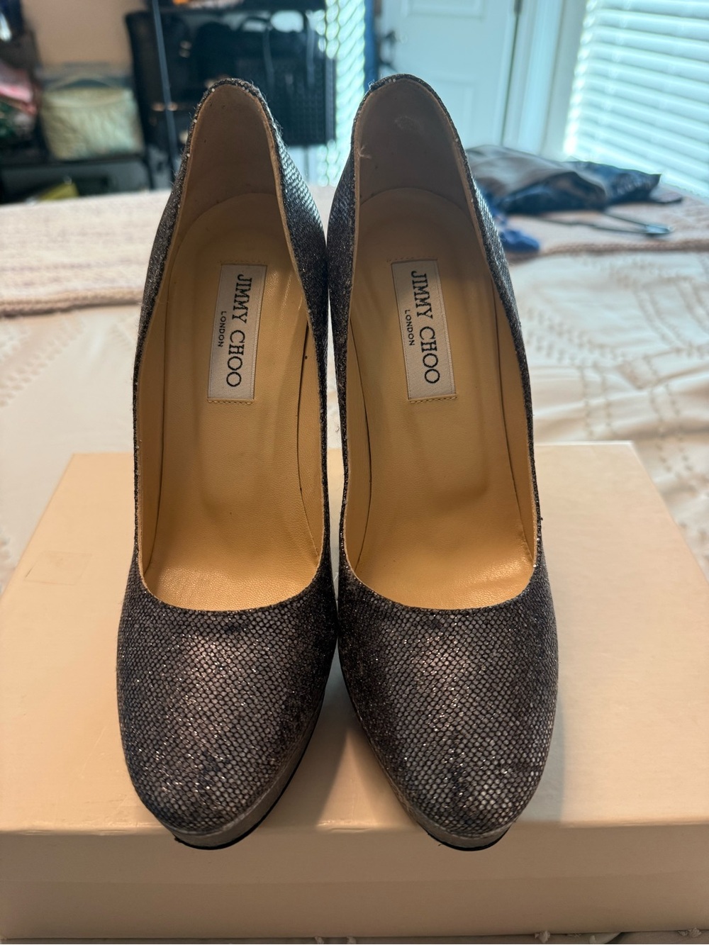 Jimmy Choo Black Sparkle Round Toe Stiletto Pumps - Picture 5 of 11